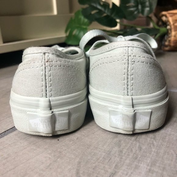 Vans off the wall mint green classic lace up sneakers. Size 1 - Picture 4 of 7